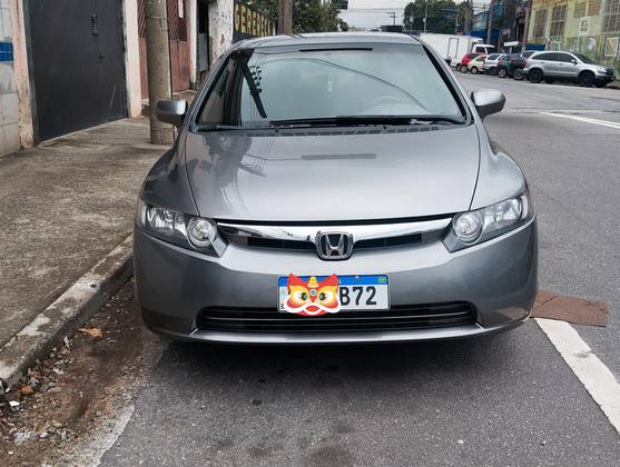HONDA CIVIC 1.8 LXS 16V FLEX 4P AUTOMÁTICO